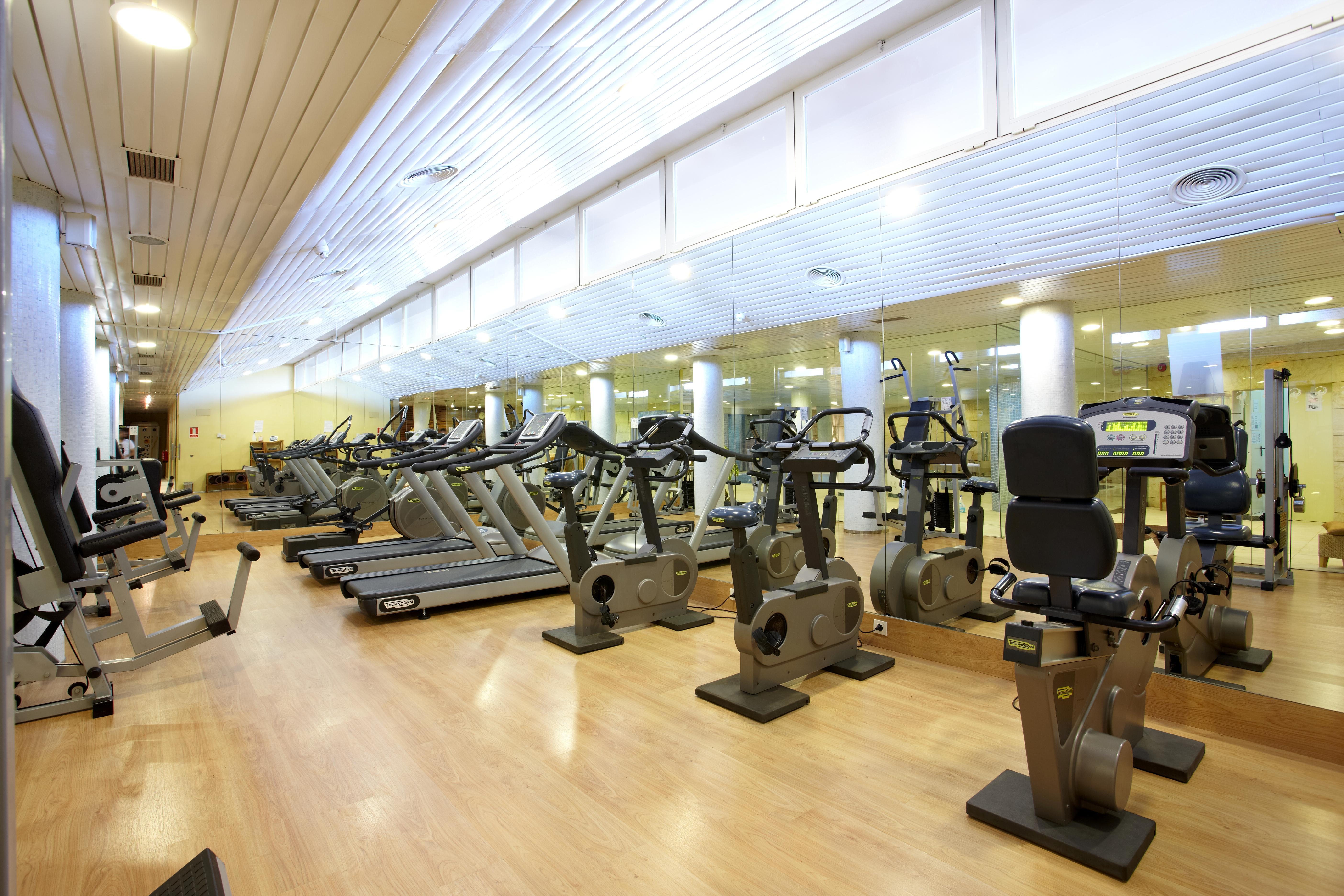 Grupotel Santa Eularia & Spa - Adults Only Санта Еулалия дел Рио Екстериор снимка