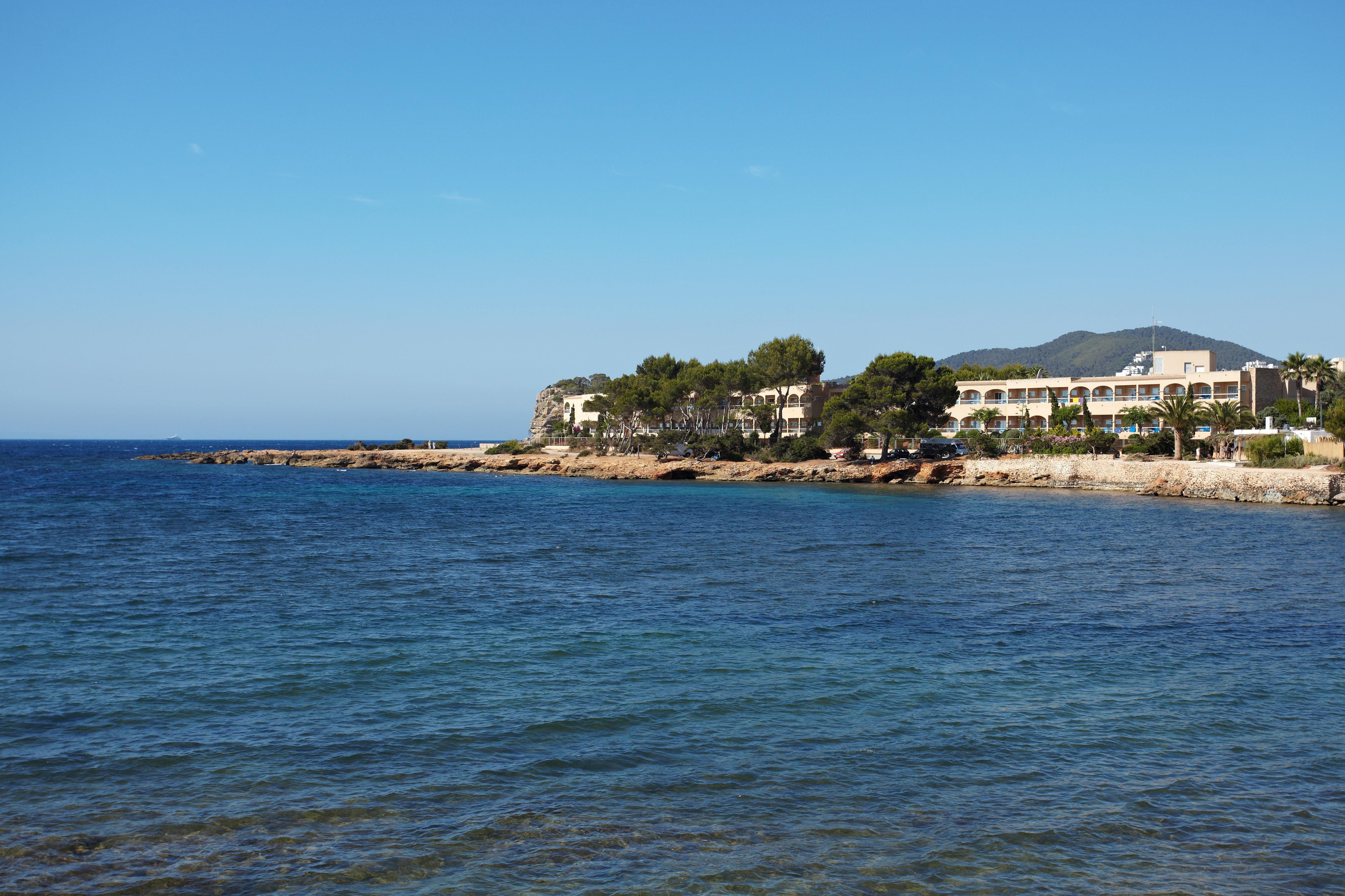 Grupotel Santa Eularia & Spa - Adults Only Санта Еулалия дел Рио Екстериор снимка