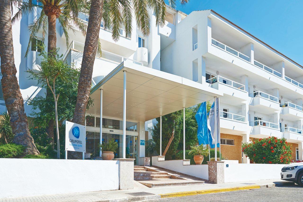 Grupotel Santa Eularia & Spa - Adults Only Санта Еулалия дел Рио Екстериор снимка