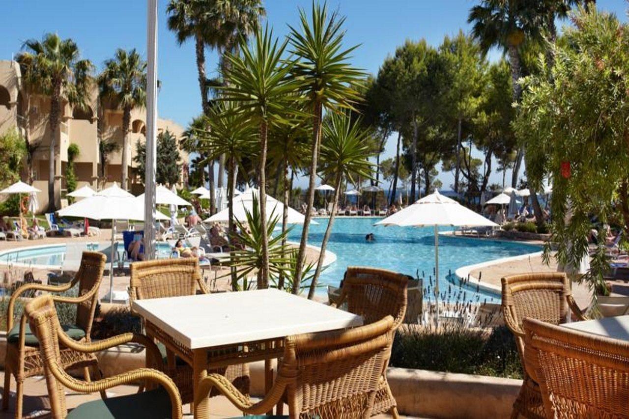 Grupotel Santa Eularia & Spa - Adults Only Санта Еулалия дел Рио Екстериор снимка