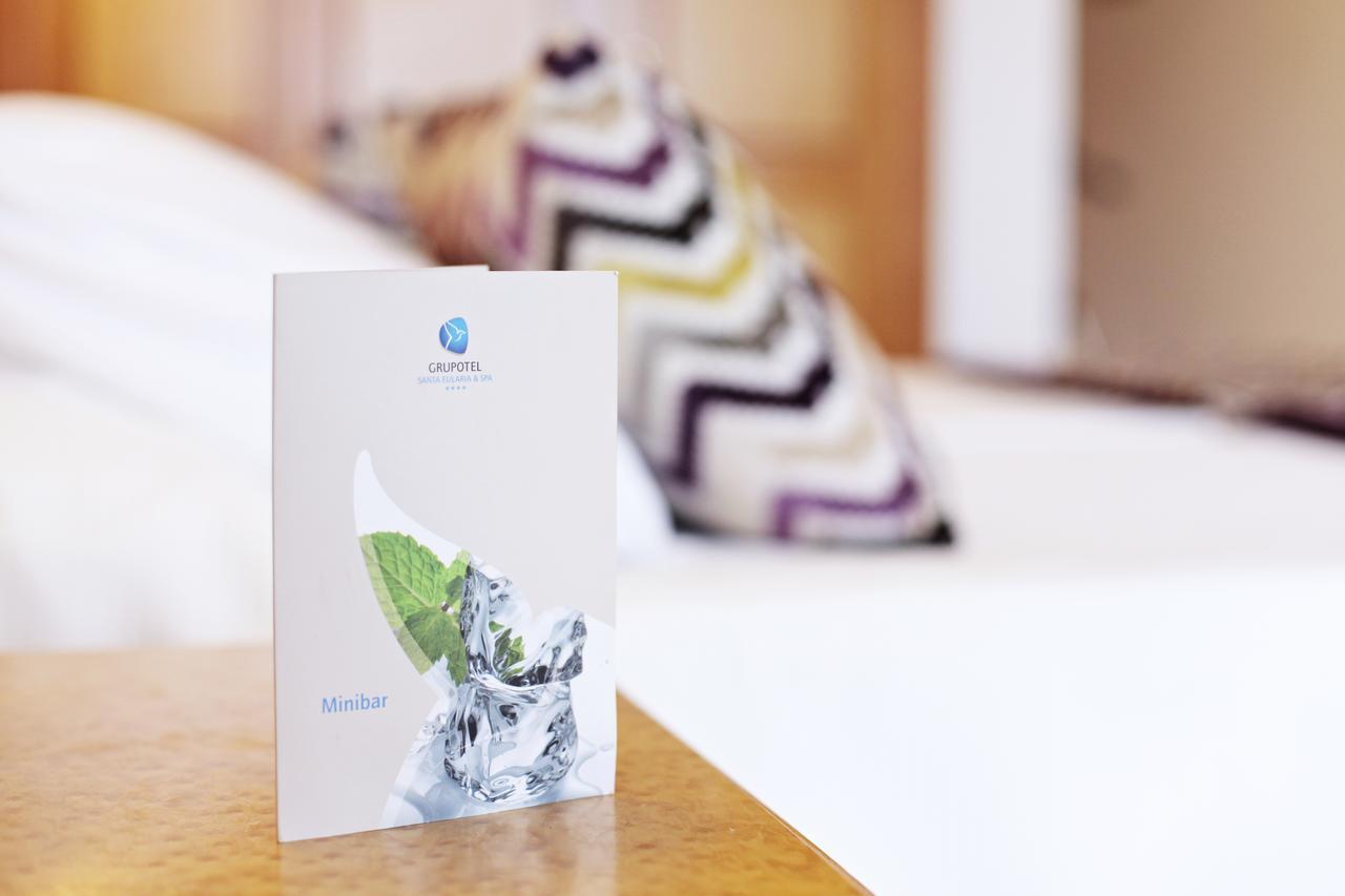 Grupotel Santa Eularia & Spa - Adults Only Санта Еулалия дел Рио Екстериор снимка